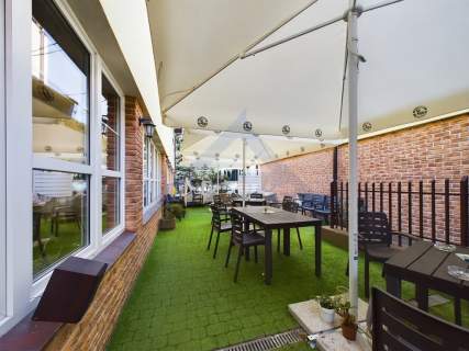 Pakiet dwóch hoteli z restauracjami pod Warszawą