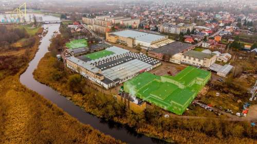 Dostępne są różne wielkości powierzchni.