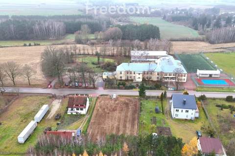 Działka budowlana przy ul. Szkolnej 1501 m2