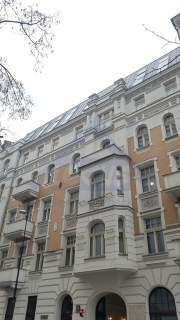 Biuro na wynajem w kamienicy - Centrum