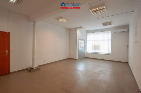 Nieruchomość komercyjna na sprzedaż, 84,67 m2, Jastrowie