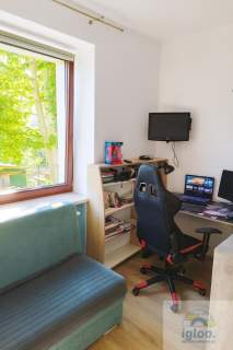 Mieszkanie 3 pokoje, salon z aneksem z ogódkiem 92m2