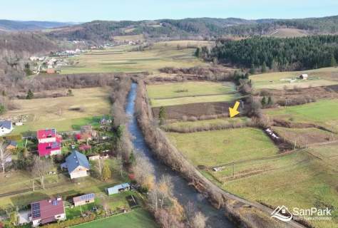 Działka budowlana nad rzeką, Zahoczewie