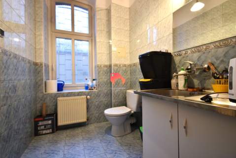 PIĘKNY LOKAL UŻYTKOWY W CENTRUM 103M2