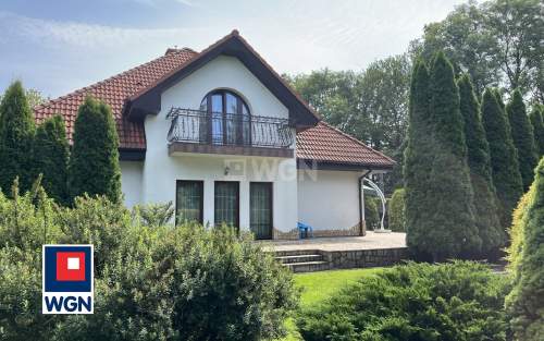 Willa na sprzedaż w atrakcyjnej okolicy