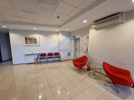 Do wynajęcia biuro 376 m2 blisko metra Gdańska