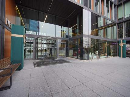 Lokal na parterze przy Galerii Westfield.