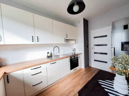 3 pokoje, garaż, komórka 67m2, Poznań Saperska Wilda