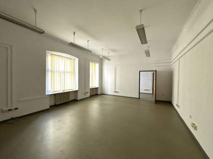 Kamienica - Podwale - 1700m2 - Wynajem 