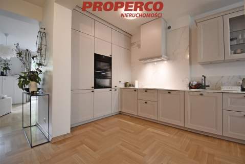Dom 5 pokoi 222m2, Kielce, Centrum, ul. Zacisze