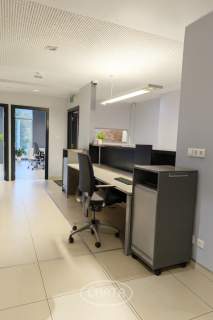 Prestiżowe biuro w Rondo Verona 4 m. post.