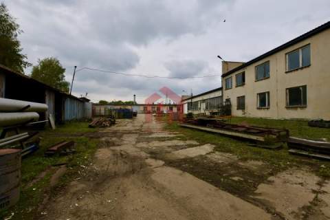 Dębicki Park Przemysłowy - teren wraz z budynkami i PnB na Halę...