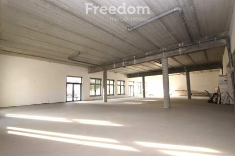 Nowy obiekt 1250 m Medyczny, hotelowy