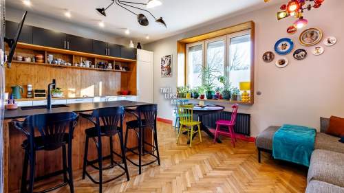 Designerskie mieszkanie z ogródkiem i garażem