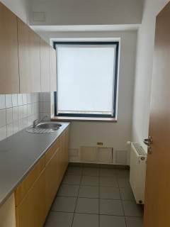 Nowoczesne biuro 36 m2   ul. Bysewska umeblowane
