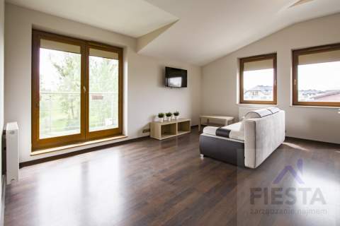 2 pokoje na Myśliwskiej/parking/sauna/fitness