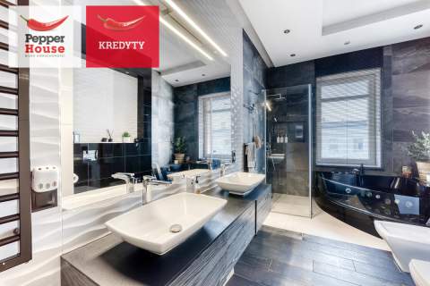 Apartament w kamienicy 75,74 m2 W centrum miasta