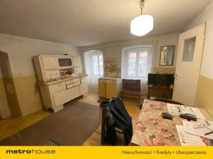Budynki gospodarcze murowane 1150m2 Centrum wioski