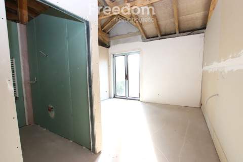 Nowy obiekt 1250 m Medyczny, hotelowy