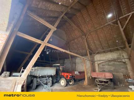 Budynki gospodarcze murowane 1150m2 Centrum wioski