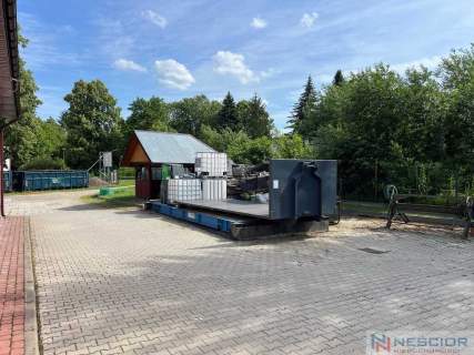 Obiekt przemysłowo-usługowy z pełnym zapleczem