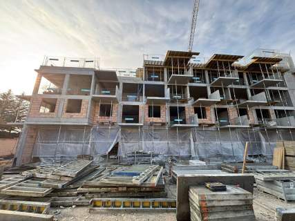 Nowy lokal na parterze   92 m , witryna, osiedle
