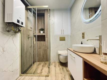 Nowe Dwustronne Balkon Piwnica Winda 