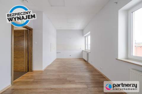 Wynajmę duży lokal biurowy w Gdyyni