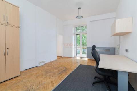 Elitarny adres, 85 m2 do remontu 
