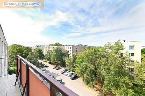 Sadyba . 3 pokoje. Balkon. 4 piętro. Brak windy