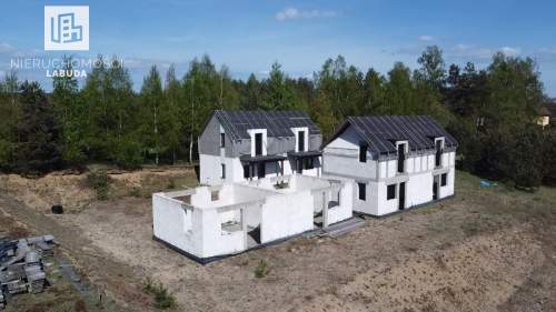 Kompleks apartamentów nad jez. Raduńskim Górnym