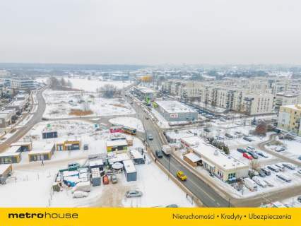 64,8 m na strzeżonym osiedlu parking
