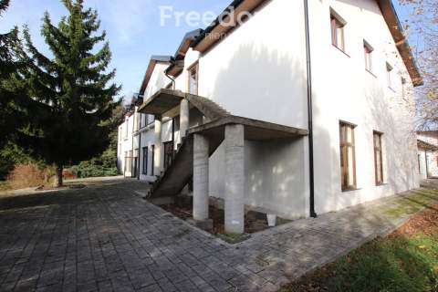 Nowy obiekt 1250 m Medyczny, hotelowy