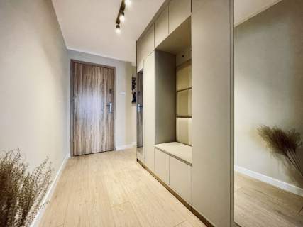 Nowe Dwustronne Balkon Piwnica Winda 
