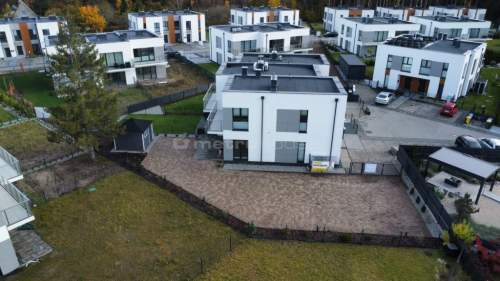 Wyjątkowy apartament, 3 pokoje, I piętro, balkon