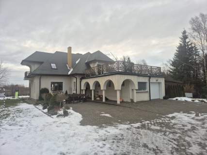 Dom wolnostojący 180m2 z garażem 50m2