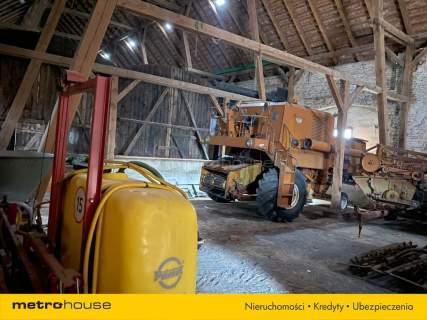Budynki gospodarcze murowane 1150m2 Centrum wioski