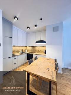 Apartament szklany dużo światła 2 pokoje