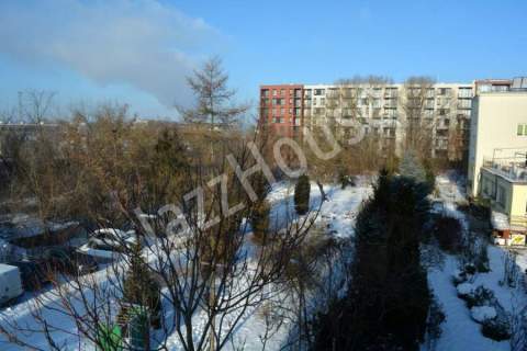 2 pokoje, oddzielna widna kuchnia, balkon
