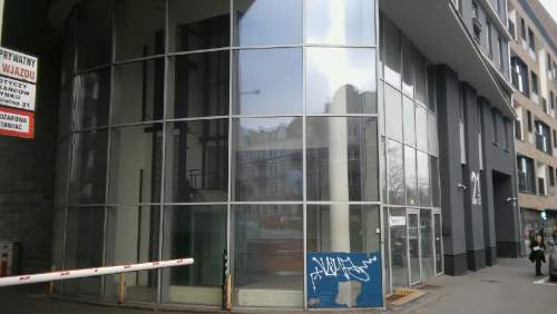 Sprzedam lokal użytkowy 511 m2 plus 4 miejsca garażowe