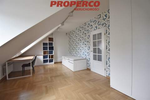 Dom 5 pokoi 222m2, Kielce, Centrum, ul. Zacisze