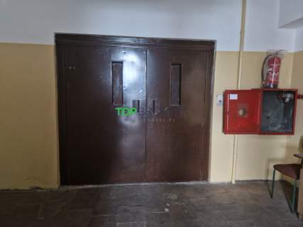 Przestronne biuro lub hostel winda