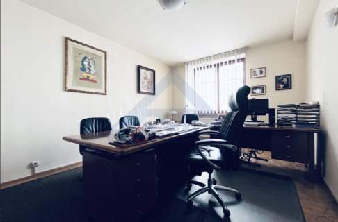 Lokal na biuro 171 m2 Biznesowa Wola przy Mennicy