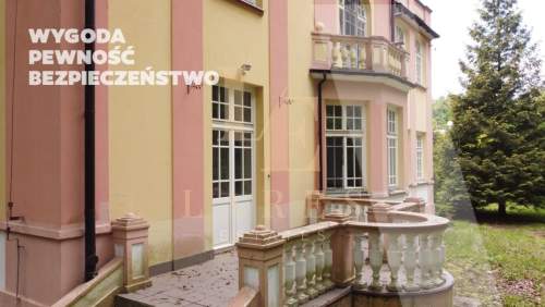Willa Konstancin Jeziorna działka 0,9ha