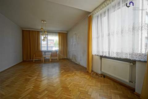 DOM WOLNOSTOJĄCY. DUŻA DZIAŁKA. SUPER LOKALIZACJA 