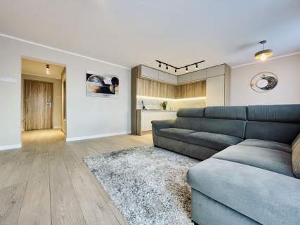 Nowe Dwustronne Balkon Piwnica Winda 