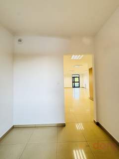 Lokal usługowy   74,69 m 