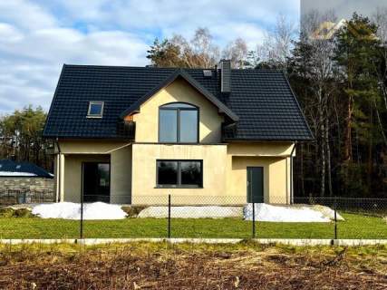 Nowy dom przy lesie