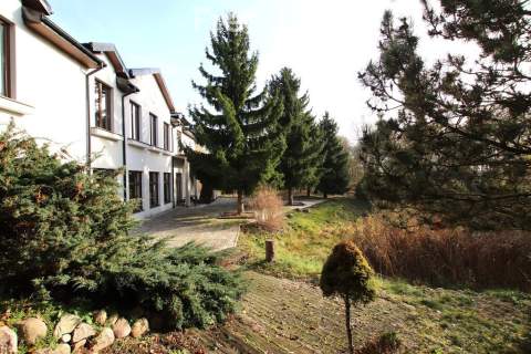 Nowy obiekt 1250 m Medyczny, hotelowy