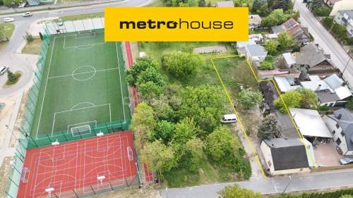 Działka inwestycyjna - 450 metrów od Karuzeli